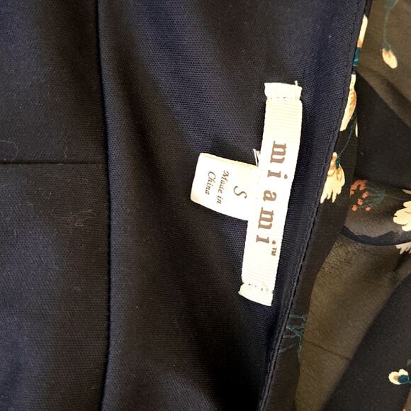 Miami Floral wrap dress size Small - Picture 3 of 12